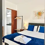 Gardens Guest House-hostel