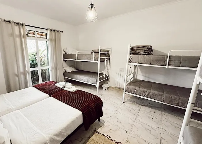 Gardens Guest House-hostel São Vicente