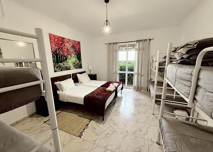 بيت ضيافة Gardens