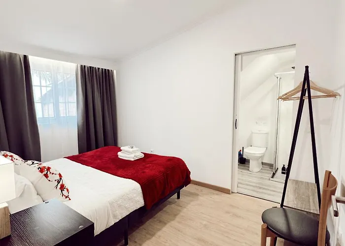 Bed & Breakfast Gardens Guest House-hostel