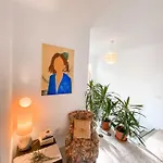 Gardens Guest House-hostel 5*