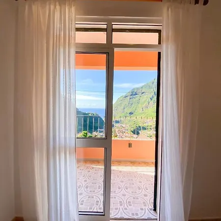 Gardens * São Vicente
