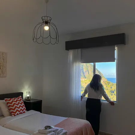 Pensionat Gardens São Vicente