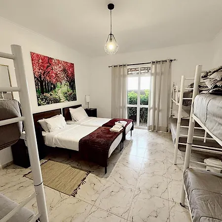 Bed & Breakfast Gardens Guest House-hostel