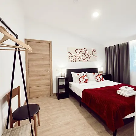 Bed & Breakfast Gardens Guest House-hostel