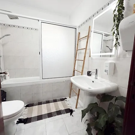 Gardens Guest House-hostel Bed & Breakfast