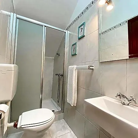 Gardens Guest House-hostel Bed & Breakfast São Vicente