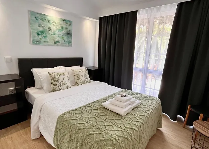 住宿加早餐酒店 Gardens Guest House-hostel